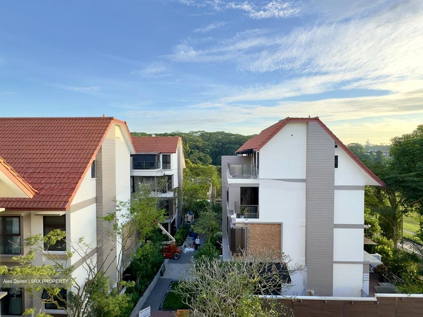 Holland Link (D10), Terrace #522817531